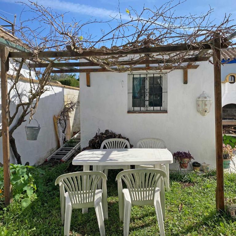 Villa Manoli: 4 bedroom villa in Zahora, ideal for 2 families - Casa de 4 dormitorios - 11