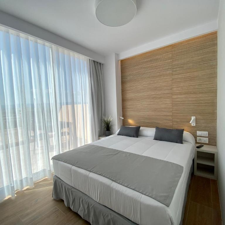 Aparthotel SunClub Salou - Apartamento Superior - 8