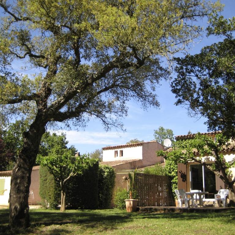 Les Gites du Merle - Two-Bedroom House - 1