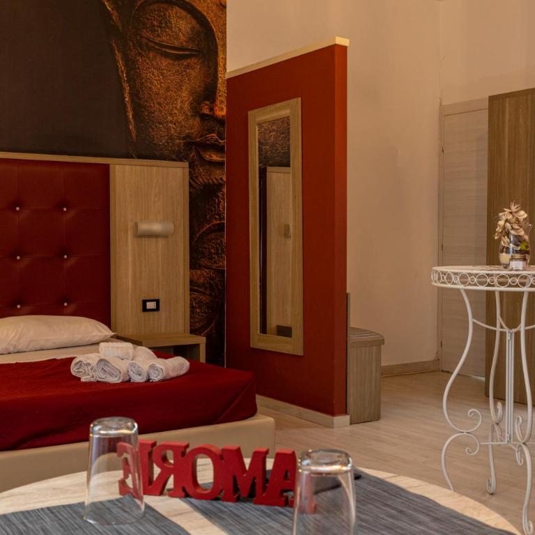 Exclusive - Queen Room with Spa Bath - 2