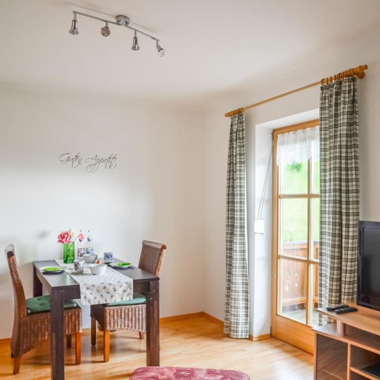 Landhaus Mesnerbauer - Apartment mit Balkon - 3