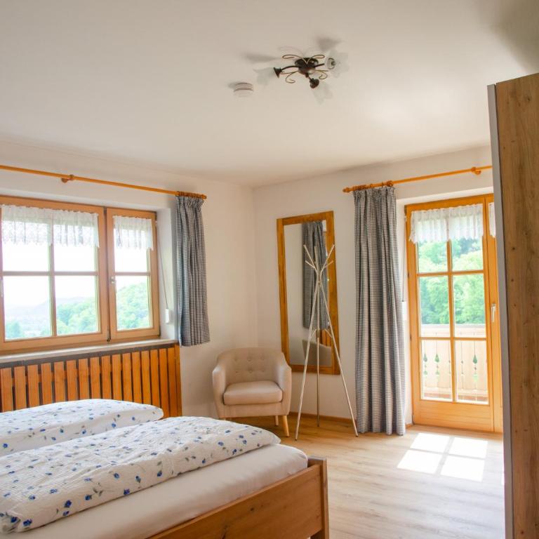Landhaus Mesnerbauer - Apartment mit Balkon - 8