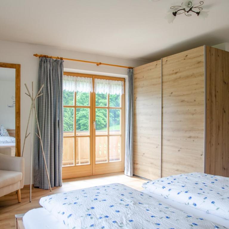 Landhaus Mesnerbauer - Apartment mit Balkon - 10