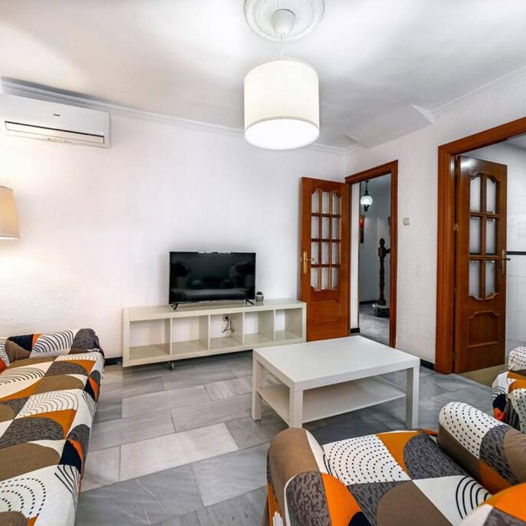 Casa Limonero con parking gratis junto a centro histórico - Four-Bedroom House - 19