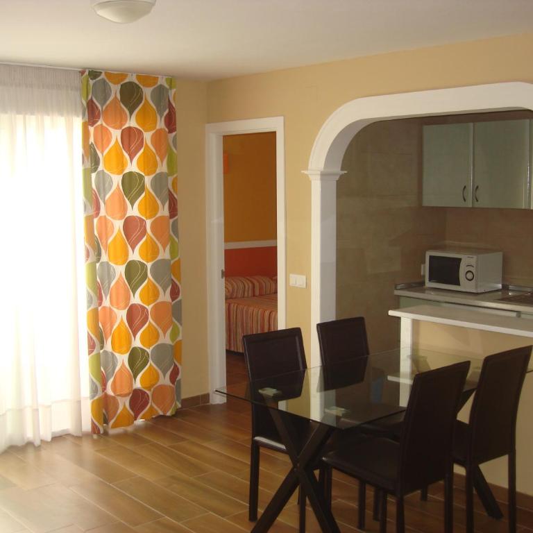 Apartamentos SOL y PLAYA Torremolinos - Apartamento de 1 dormitorio con balcón #37 - 3