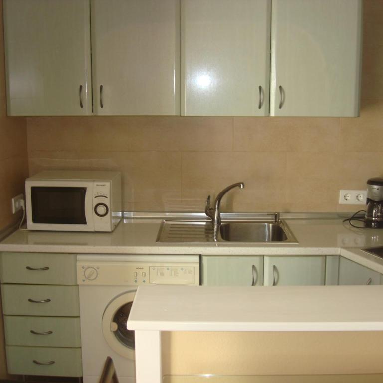 Apartamentos SOL y PLAYA Torremolinos - Apartamento de 1 dormitorio con balcón #37 - 6