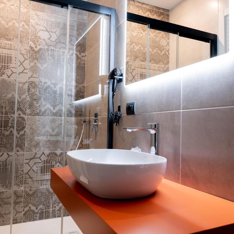 CALVANI23 LUXURY HOUSE - Camera Deluxe - 23