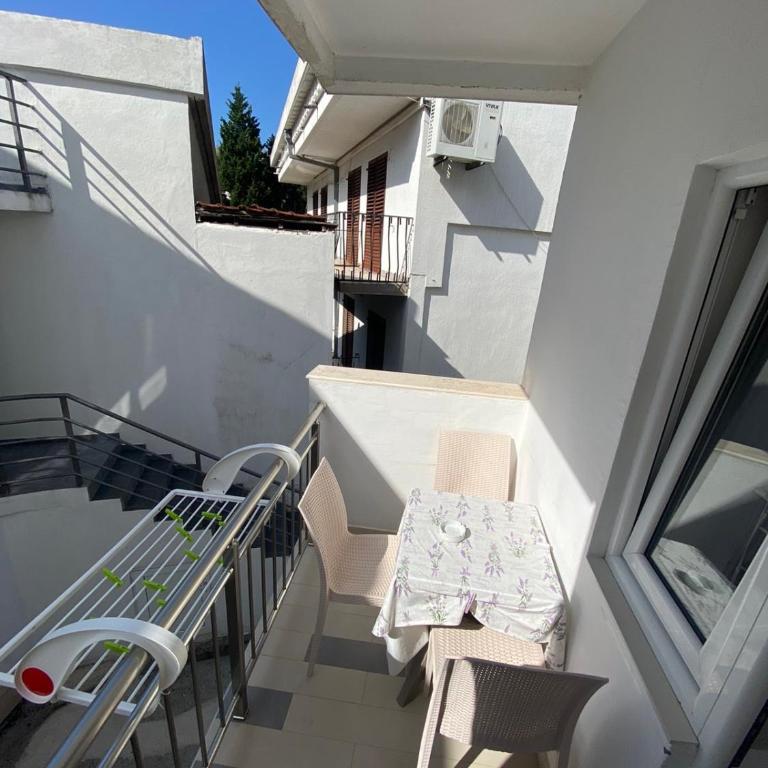 Apartmani Resetar - Apartman sa Terasom - 2