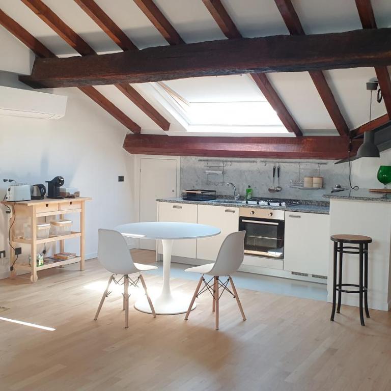 Mansarda Laurent - Appartamento con 1 Camera da Letto - 35
