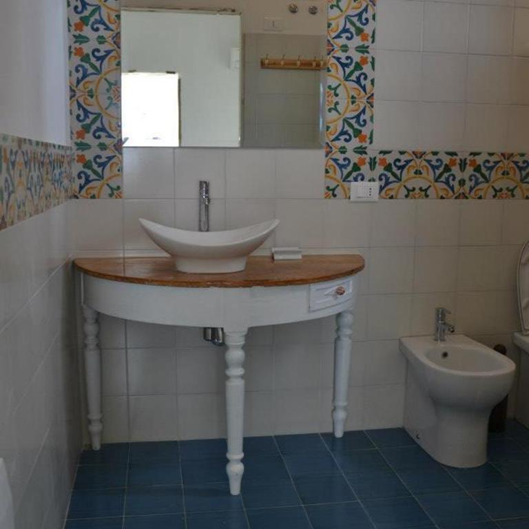 B&B Talìa - Camera Matrimoniale Deluxe con Balcone e Vista Mare - 6