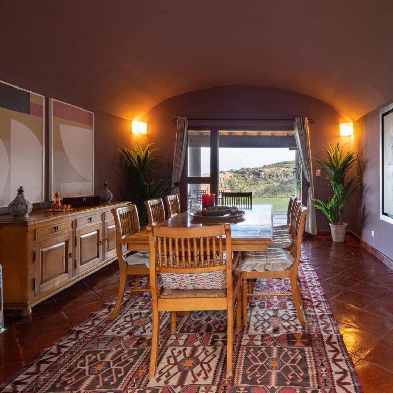 HOLT Balcones Guesthouse - Two Double Beds Room - Suite - 9