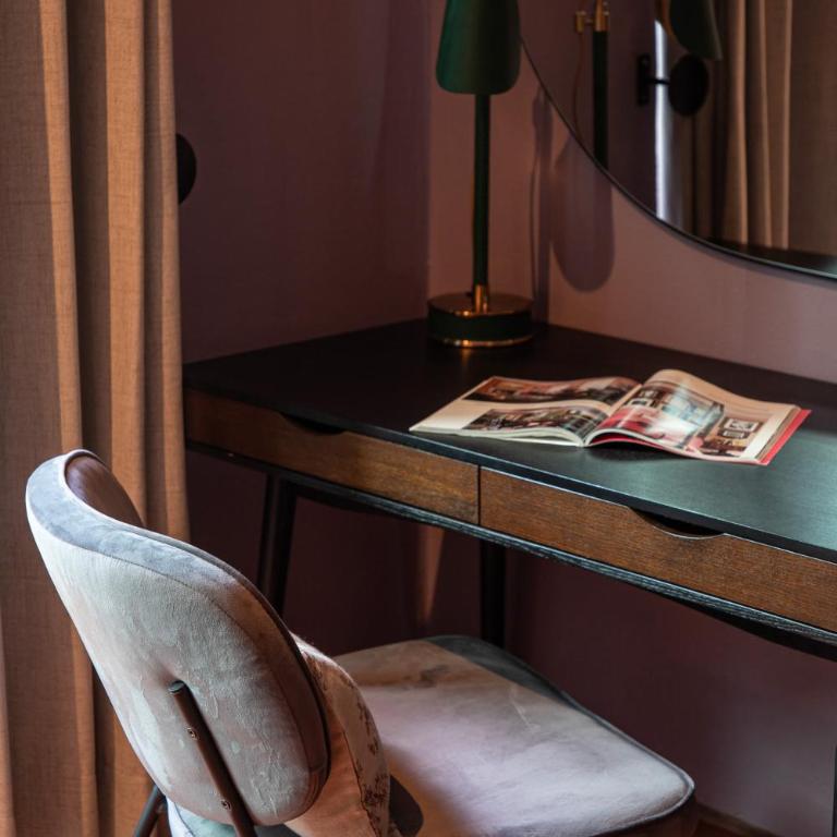 HOLT Balcones Guesthouse - Two Double Beds Room - Suite - 37