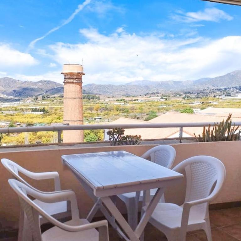 Spacious 4 bedroom with parking in town centre, Nerja - Apartamento - 18