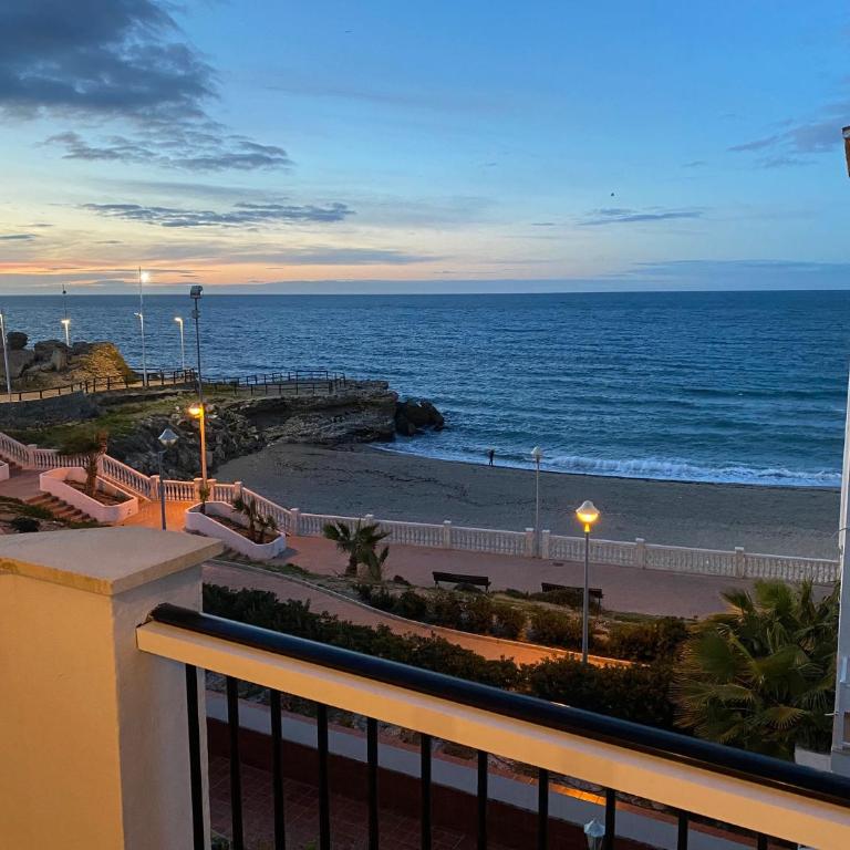 stylish sea view Apartment Torecilla Nerja - Apartamento de 2 dormitorios - 4