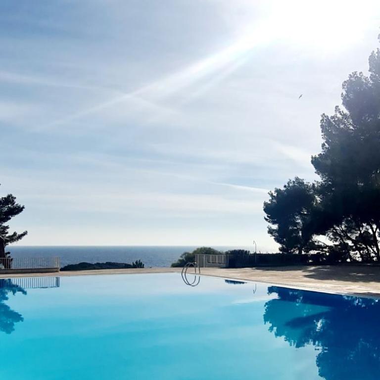 SUPERBE APPARTEMENT DANS CADRE D'EXCEPTION - Piscine, Plage et Tennis privé - Appartement 2 Chambres - 12