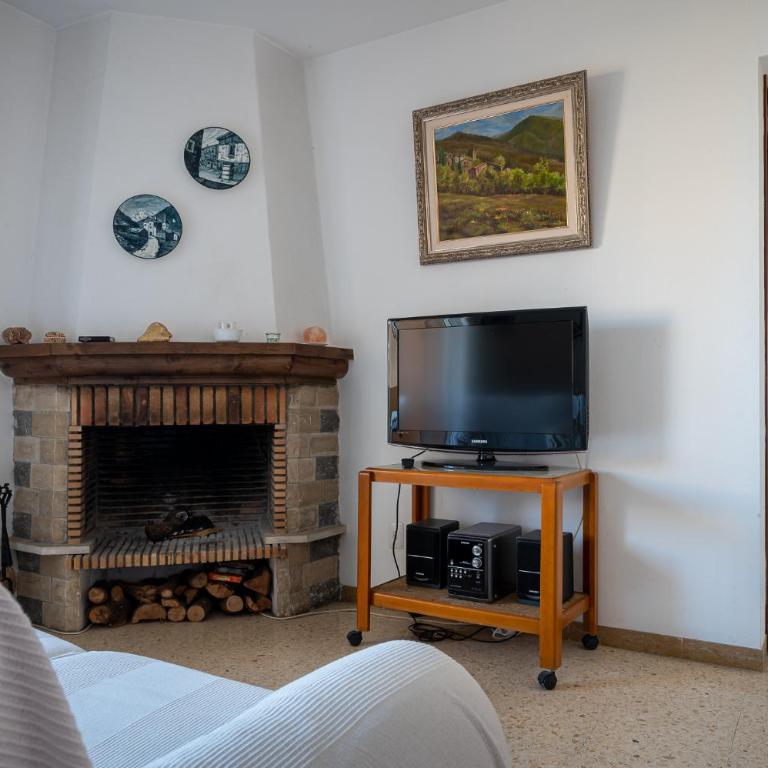 AT015 Piscina y aparcamiento, a 7 min de la playa La Paella - Three-Bedroom Apartment - 13
