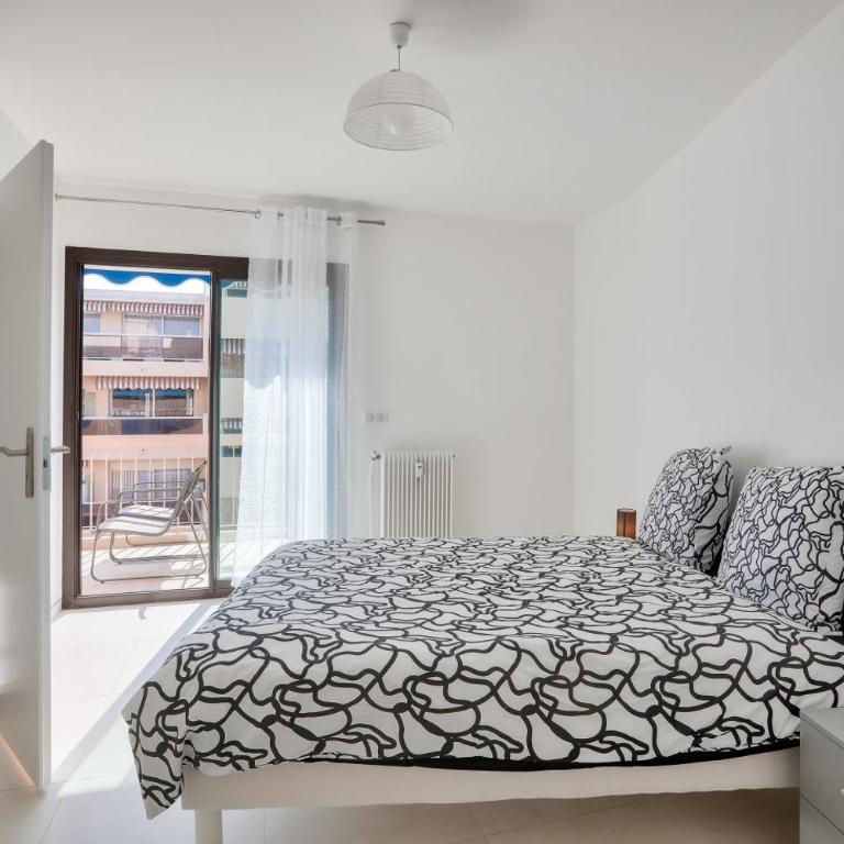 LE BALZAC T3 centre ville proche toutes commodités - Apartment mit 2 Schlafzimmern - 22
