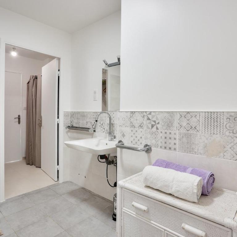 LE BALZAC T3 centre ville proche toutes commodités - Apartment mit 2 Schlafzimmern - 18