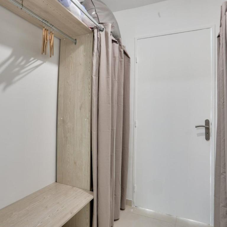 LE BALZAC T3 centre ville proche toutes commodités - Apartment mit 2 Schlafzimmern - 17