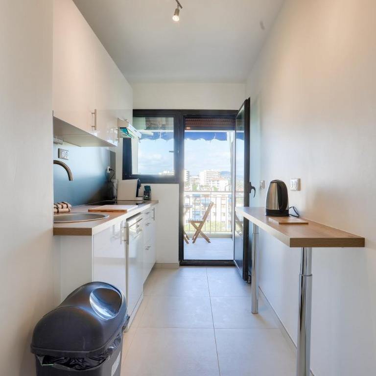 LE BALZAC T3 centre ville proche toutes commodités - Apartment mit 2 Schlafzimmern - 14