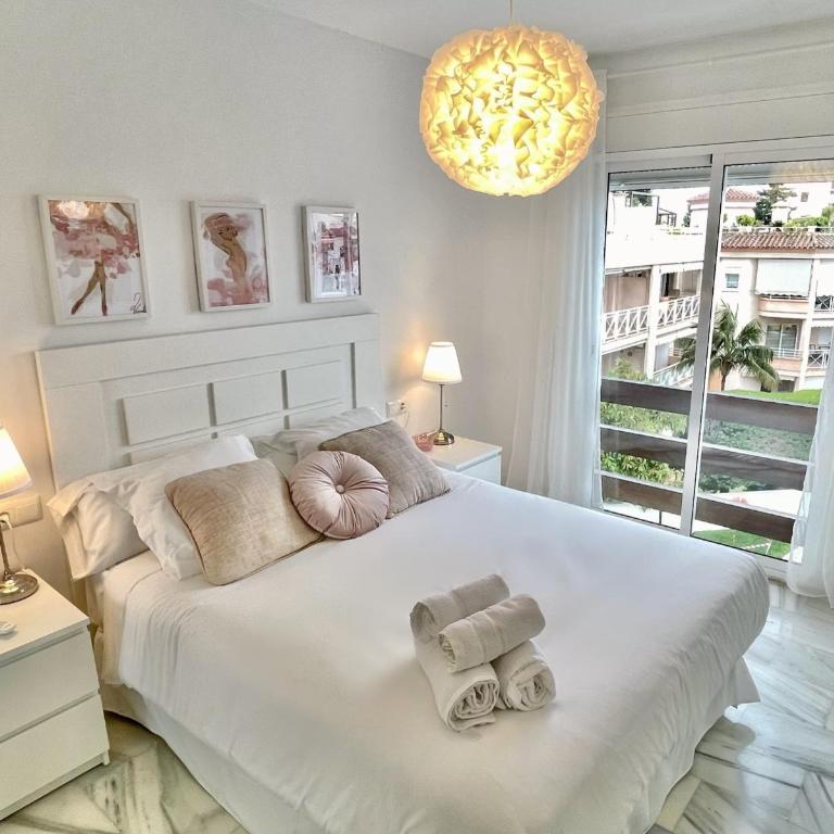 AP387 Alcazaba South View - Two-Bedroom Apartment - 19