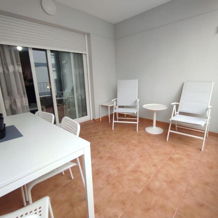 Casa Lilia con piscina y garaje - Two-Bedroom Apartment - 4