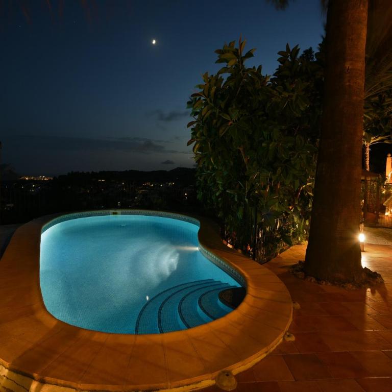 Vista al mar, piscina vallada, cocina de verano, A/A, wifi - Villa - 2