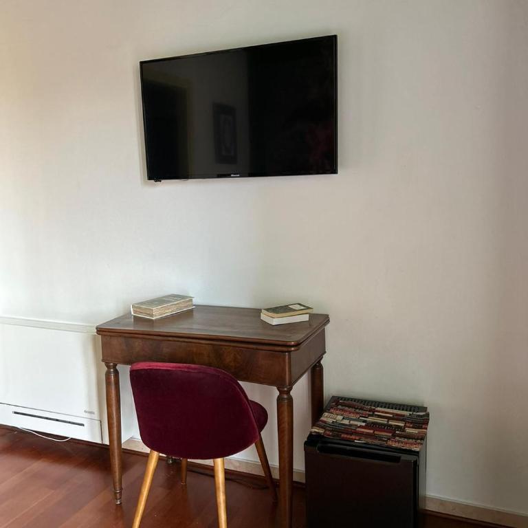 Bibliò Rooms Guesthouse - Camera Tripla Comfort con Doccia - 6