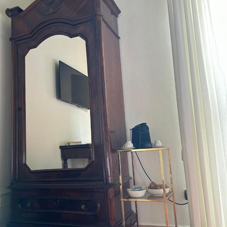 Bibliò Rooms Guesthouse - Camera Matrimoniale con Bagno Privato - 3