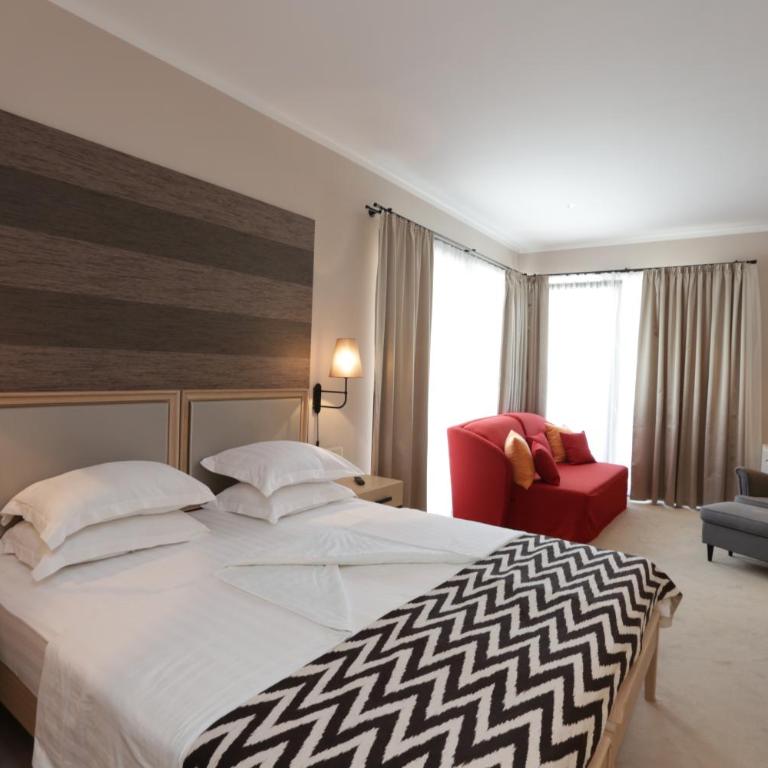 Hotel Tara Becici - Junior Suite with Sea View - 1