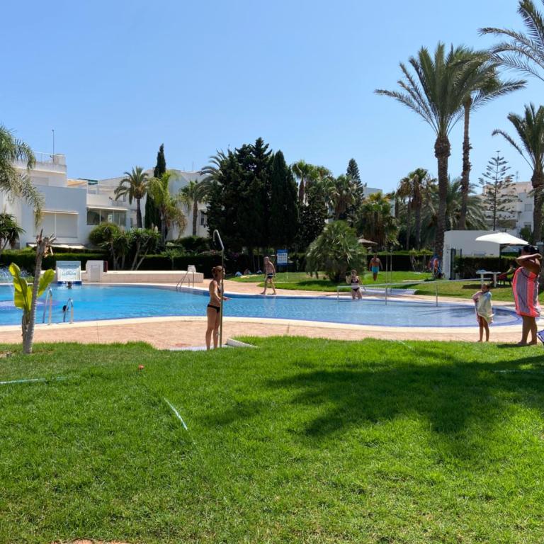 Bonito apto. Playa y piscina. Vera Playa - Apartamento de 2 dormitorios - 1