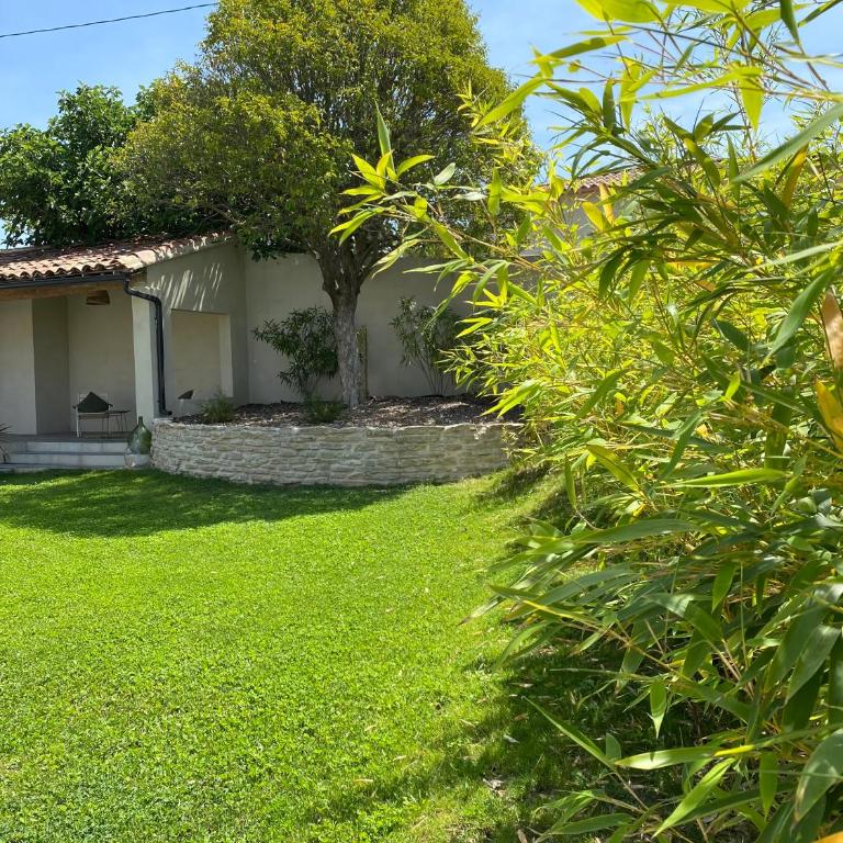 Gîte Le mas des Gypières à l'Isle-sur-la-sorgue - Maison 1 Chambre - 10