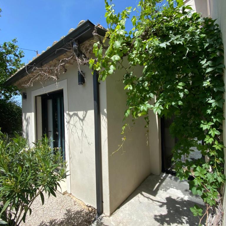 Gîte Le mas des Gypières à l'Isle-sur-la-sorgue - Maison 1 Chambre - 12
