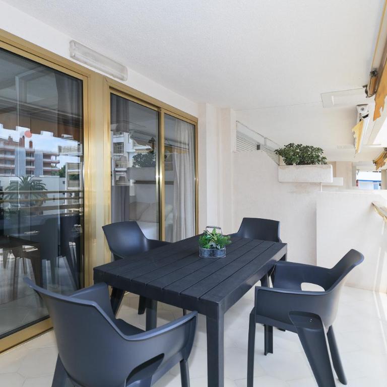 UHC Novelty Family Complex - Apartamento con vistas a la piscina - 16