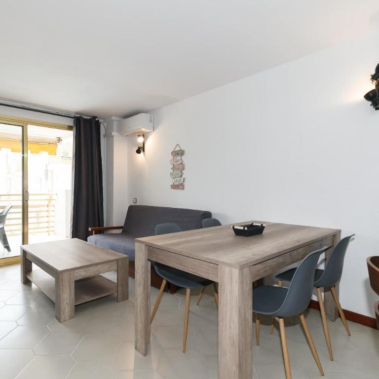 UHC Novelty Family Complex - Apartamento con vistas a la piscina - 2