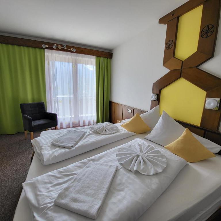 Gasthof zur Schmiede - Doppelzimmer mit Balkon - 9