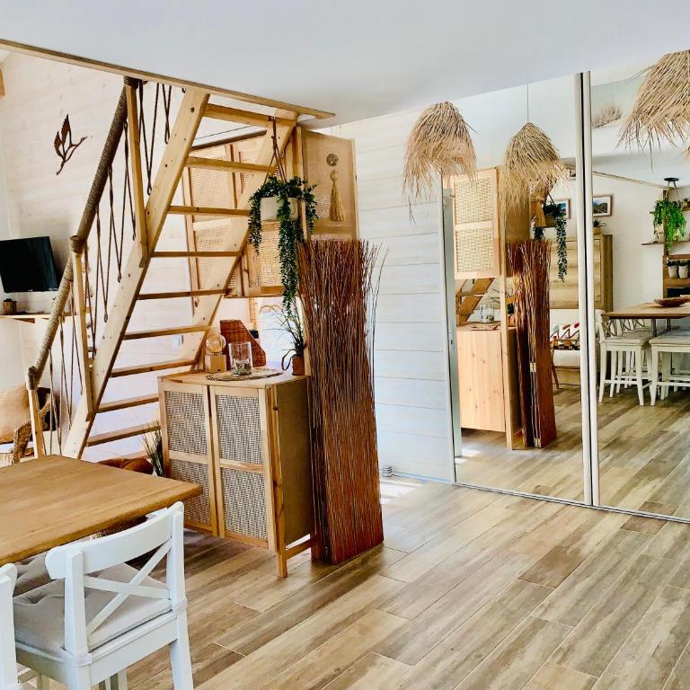 Maisonnette avec terrasse et jardin-Parking privé-9mn des plages à pied - Villa mit 1 Schlafzimmer - 6