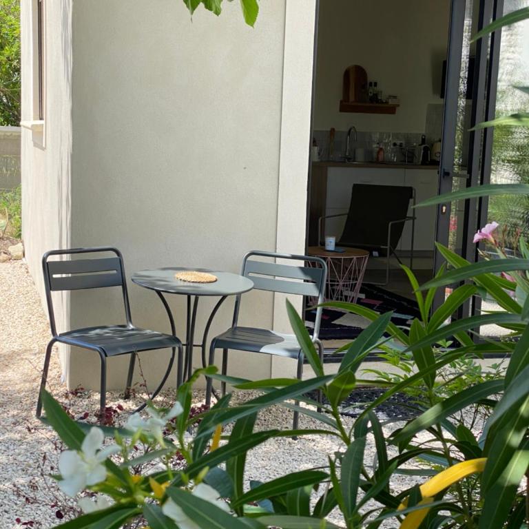 Gîte Le mas des Gypières à l'Isle-sur-la-sorgue - Maison 1 Chambre - 13