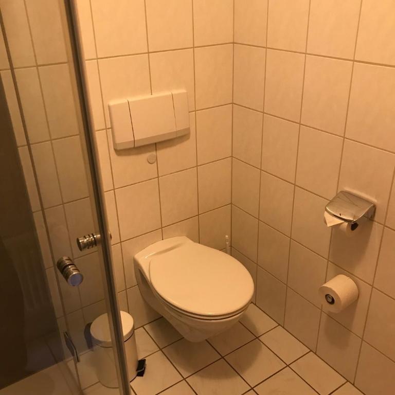 Gästehaus Schwarzlofer - Standard Doppelzimmer - 9