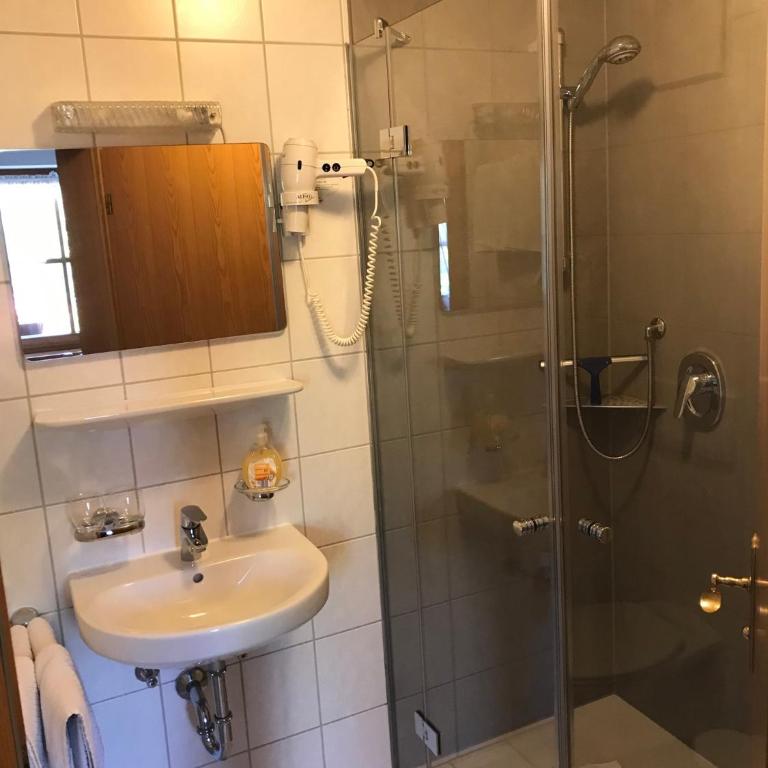 Gästehaus Schwarzlofer - Standard Doppelzimmer - 15