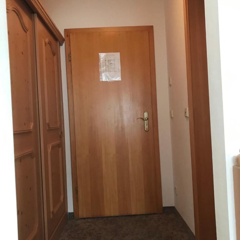 Gästehaus Schwarzlofer - Basic Dreibettzimmer - 17