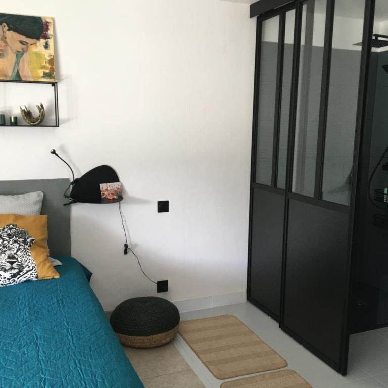 COSY ROOM PRIVATE BATH AND GARDEN - Triple Room with Private Bathroom - 10