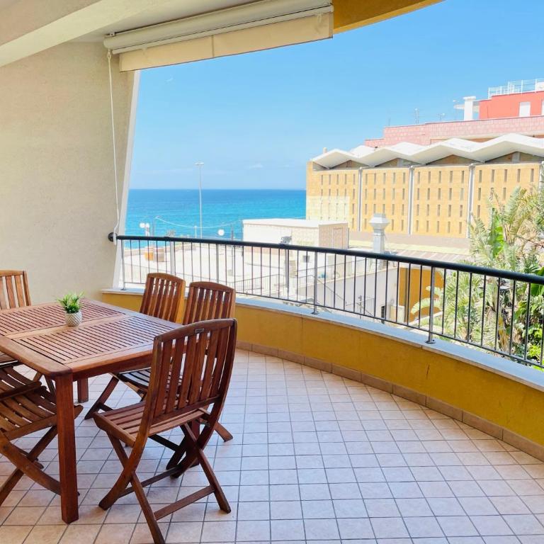 Rosa Virginia Apartment - Appartamento con Vista Mare - 2