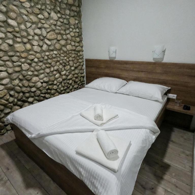 Jazina Hotel - Dvokrevetna Soba sa Bračnim Krevetom - 15