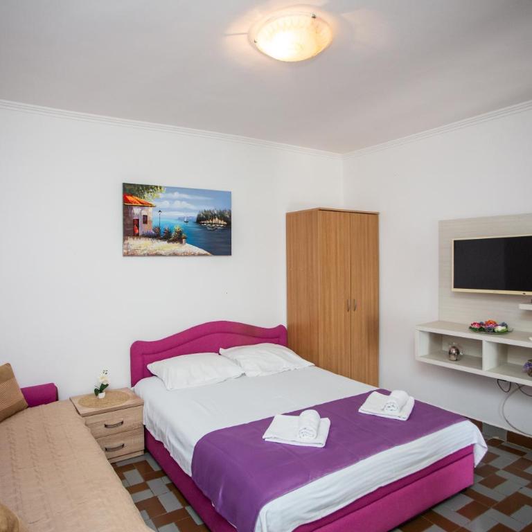 Apartments Jelena Ulcinj - Apartment with Terrace - 3