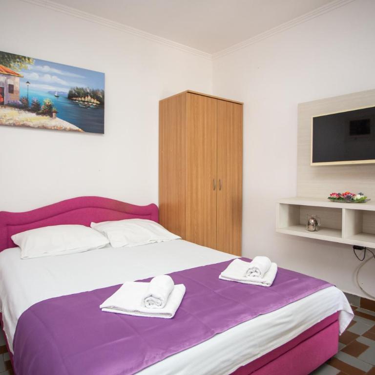 Apartments Jelena Ulcinj - Apartment with Terrace - 4
