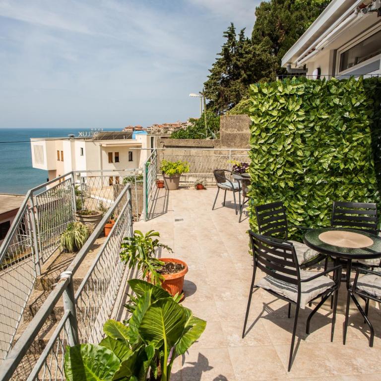 Apartments Jelena Ulcinj - Apartment with Sea View - 2