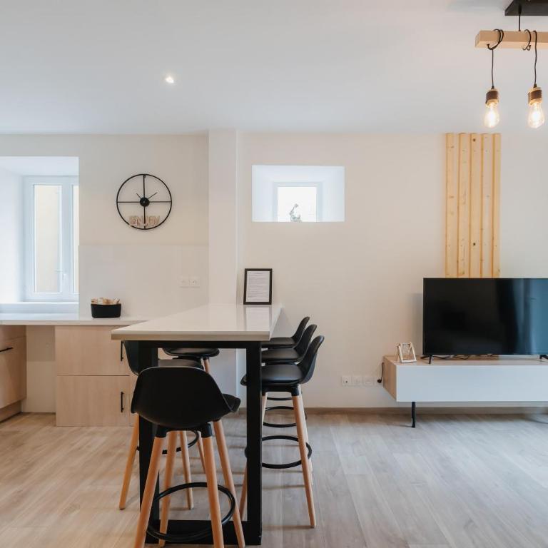 Charmant T3 en Centre Ville #1 - Appartement 2 Chambres - 8