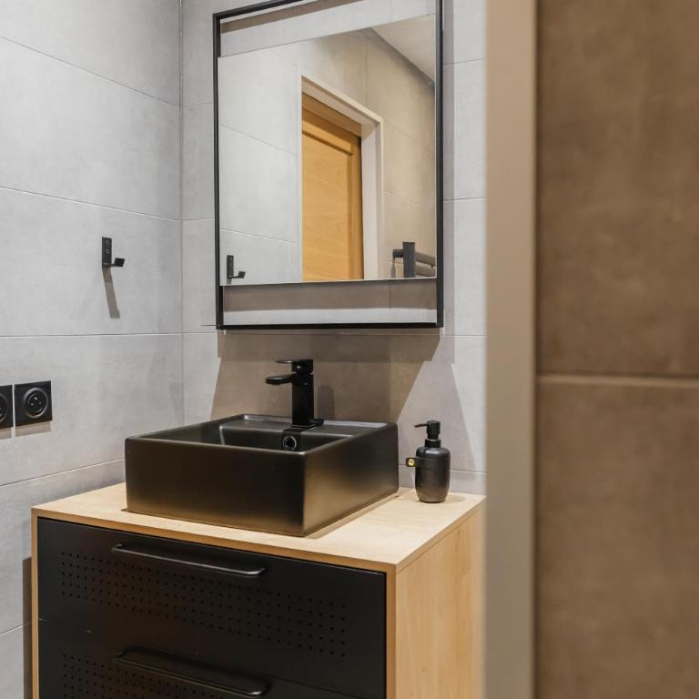 Beau T3 au style moderne #2 - Appartement 2 Chambres - 18