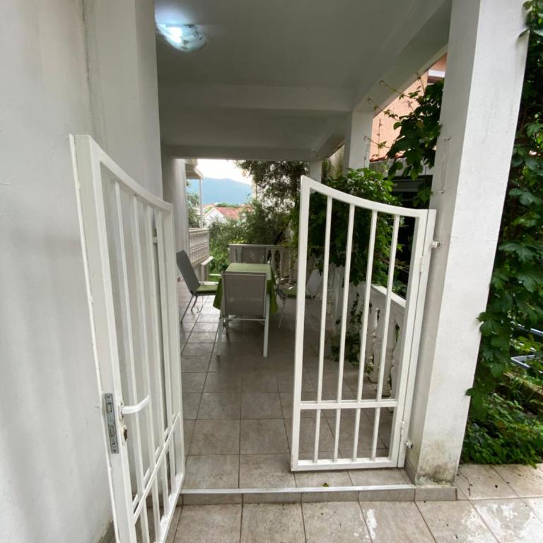 Apartment Bato Budva - Apartman sa 2 Spavaće Sobe - 2